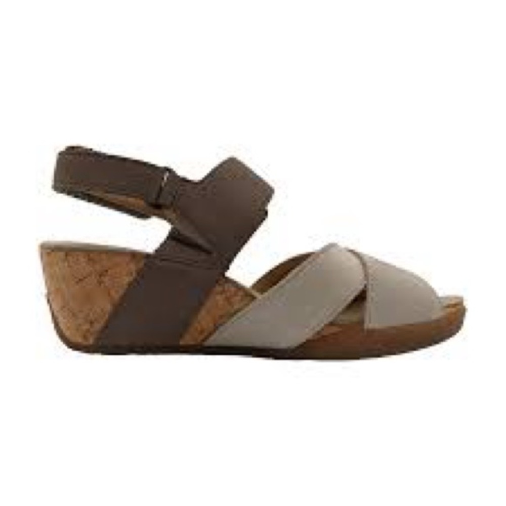 Bussola Nadiya Wedge Sandal Size 38 - Vapor/Taupe